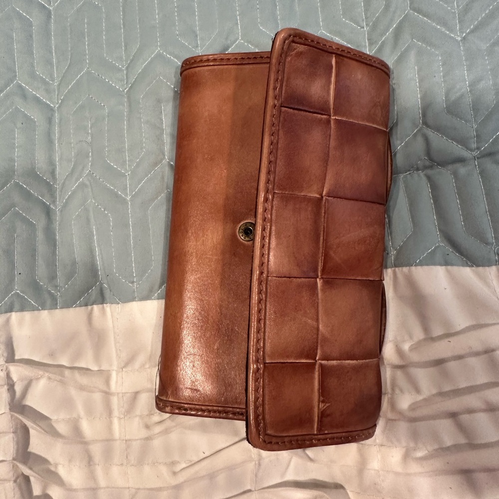 Patricia Nash wallet